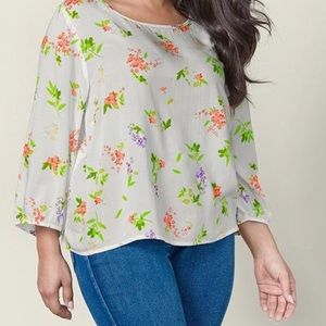 Romantic Floral sleeveless blouse (sz 18)